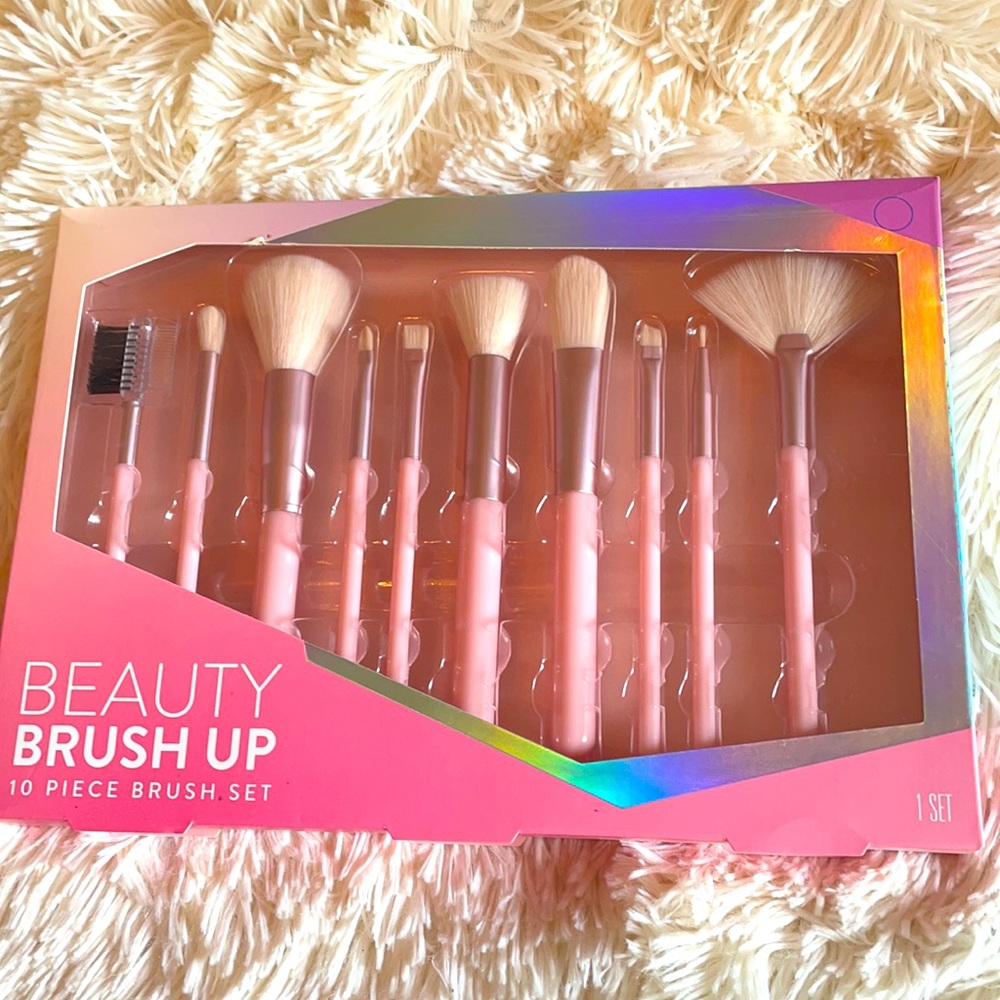 10 piece. brush.  set.   pink.